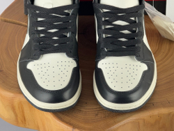 Air Jordan 1 Retro High OG Dark Mocha