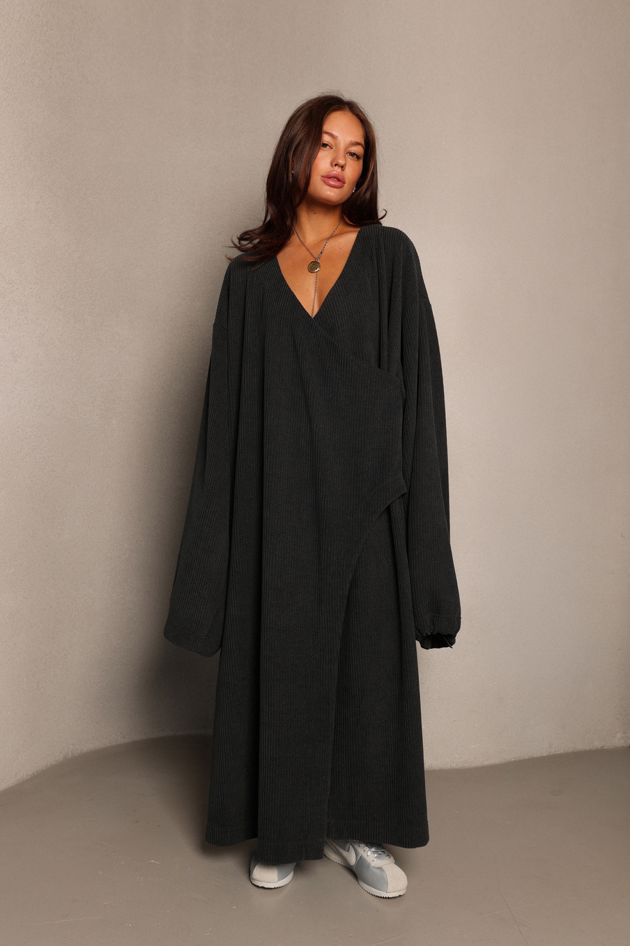 Платье на запах макси