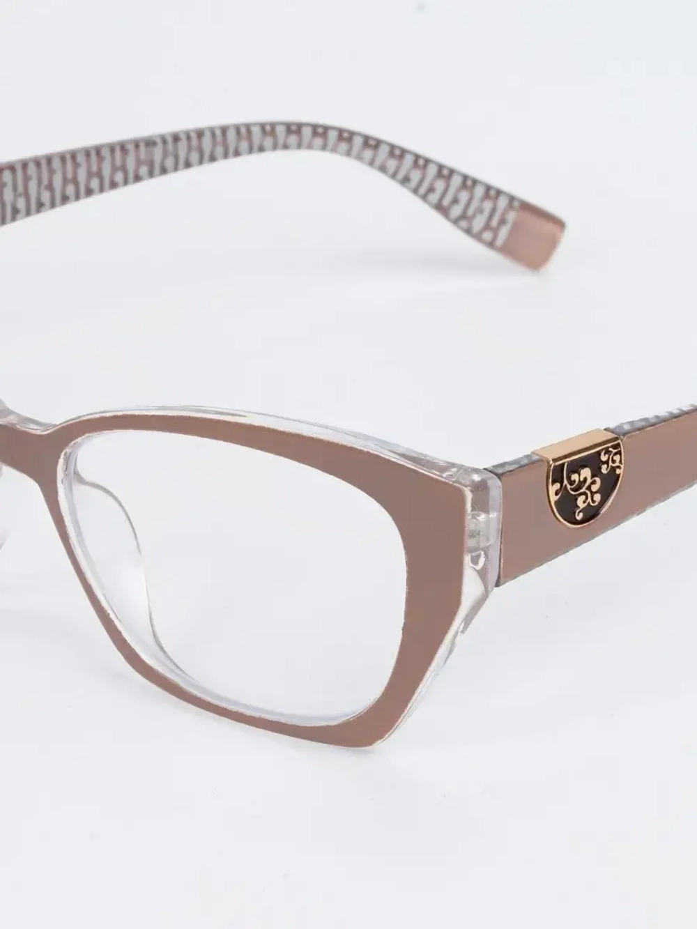 Очки корригирующие /женские/-4,50/РЦ 62-64