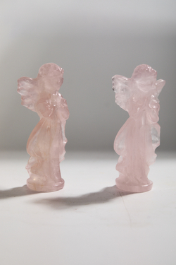 Фигурка ангела из розового кварца