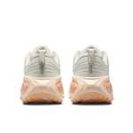 Женские Кроссовки для бега Nike VOMERO PLUS - LIGHT BONE/METALLIC SILVER/ARCTIC ORANGE