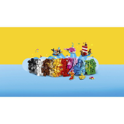 Конструктор LEGO Classic - Творческое развлечение в океане 11018
