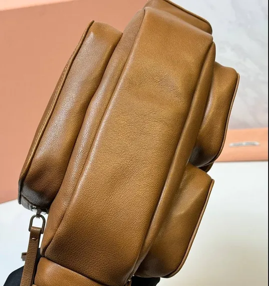 Женская сумка MIU MIU Pocket из кожи наппа