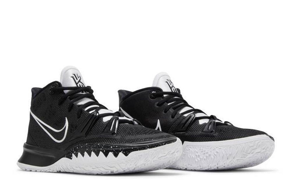 Кроссовки Nike Kyrie 7 Tpu