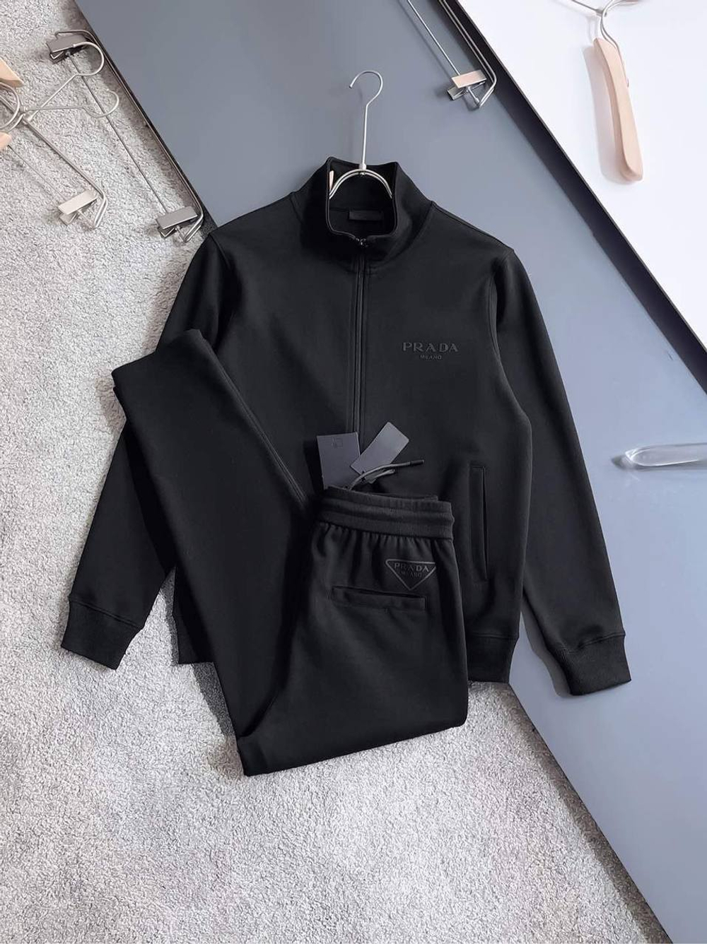 Спортивный костюм Prada
