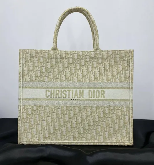 Сумка женская Dior Book Tote, а золотой