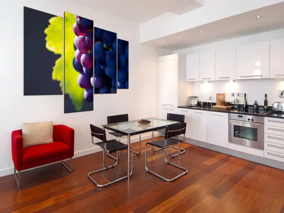 Модульная картина "Черный виноград"