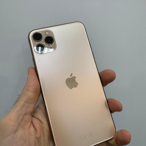 Apple iPhone 11 Pro Max 256GB 82% АКБ (коробка)