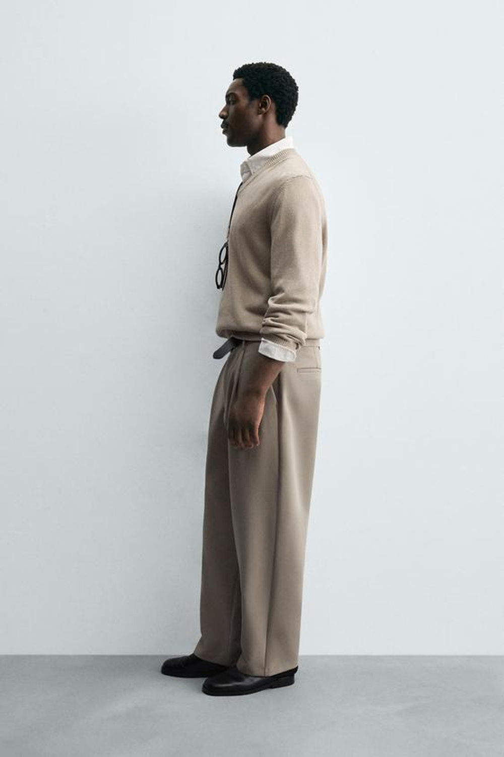 ZARA БРЮКИ RELAXED FIT СО СКЛАДКАМИ, СВЕТЛО-КОРИЧНЕВЫЙ