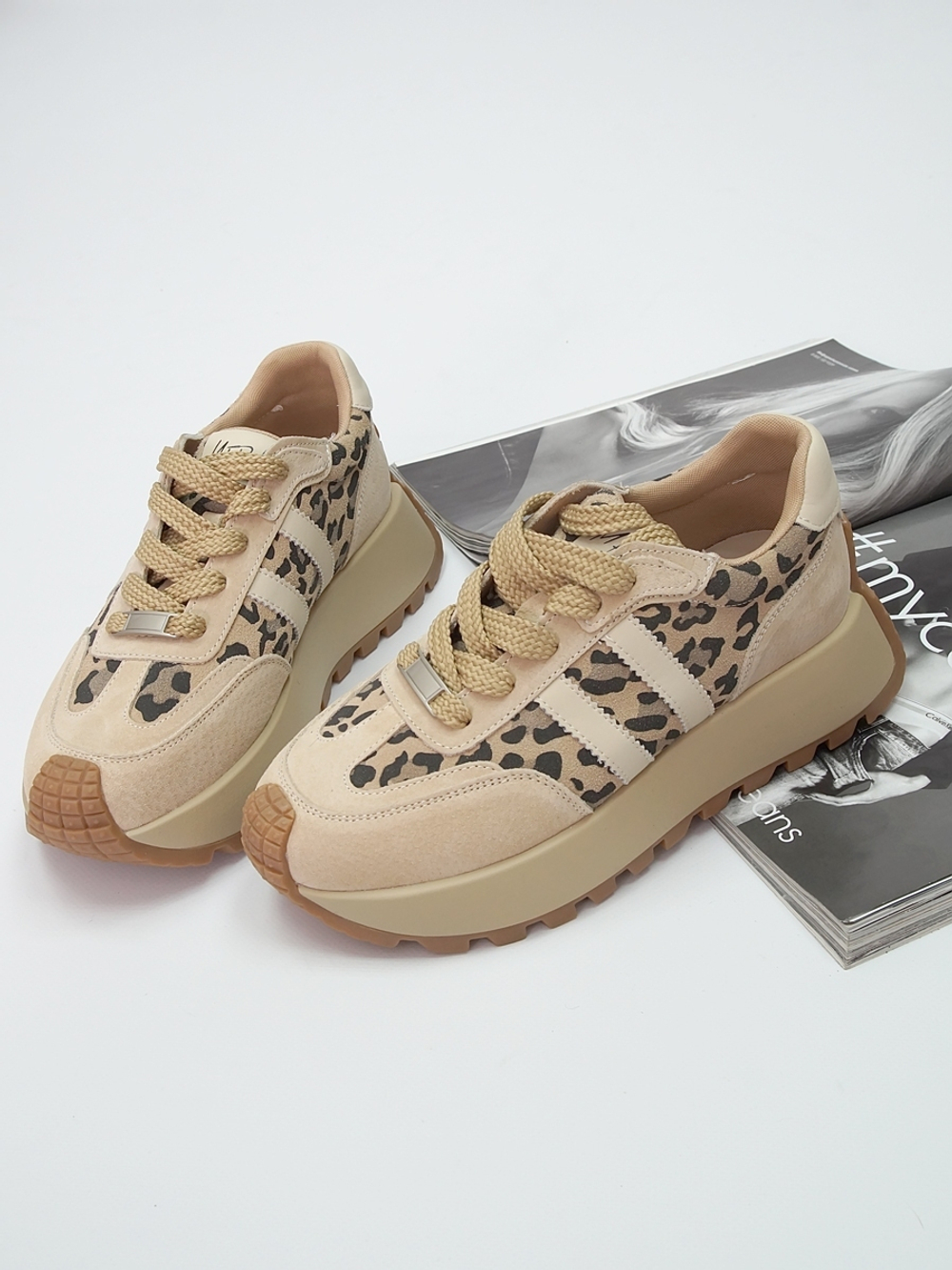 Кроссовки женские демисезонные