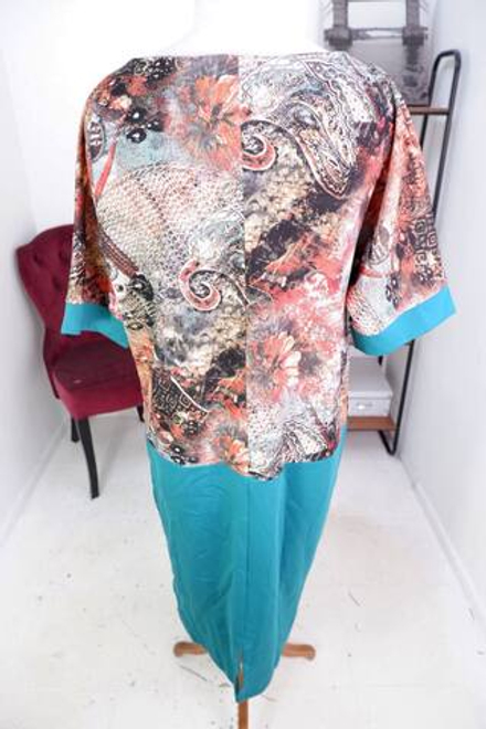 Платье Magda практичное, маркировка 50, визуально на 56 размер, новое