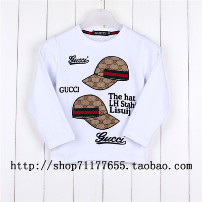 Лонгслив с принтом "кепки" и надписями