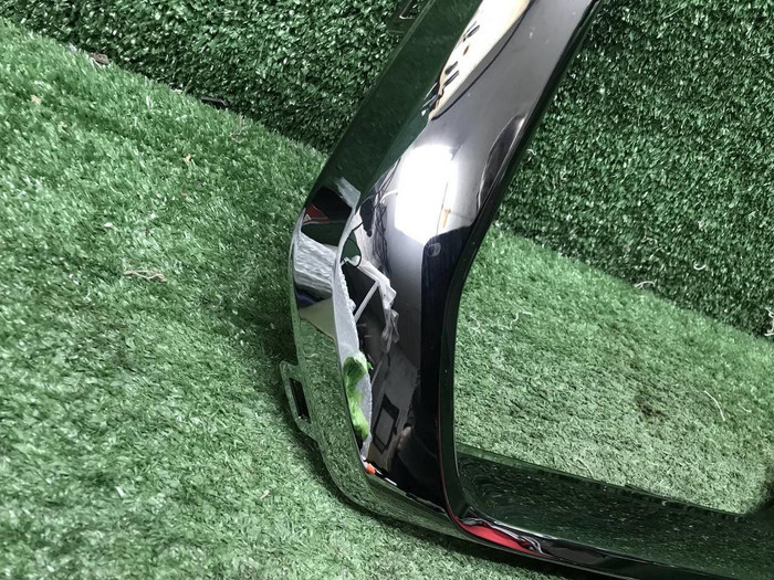 Молдинг переднего бампера Geely Monjaro (21-нв)