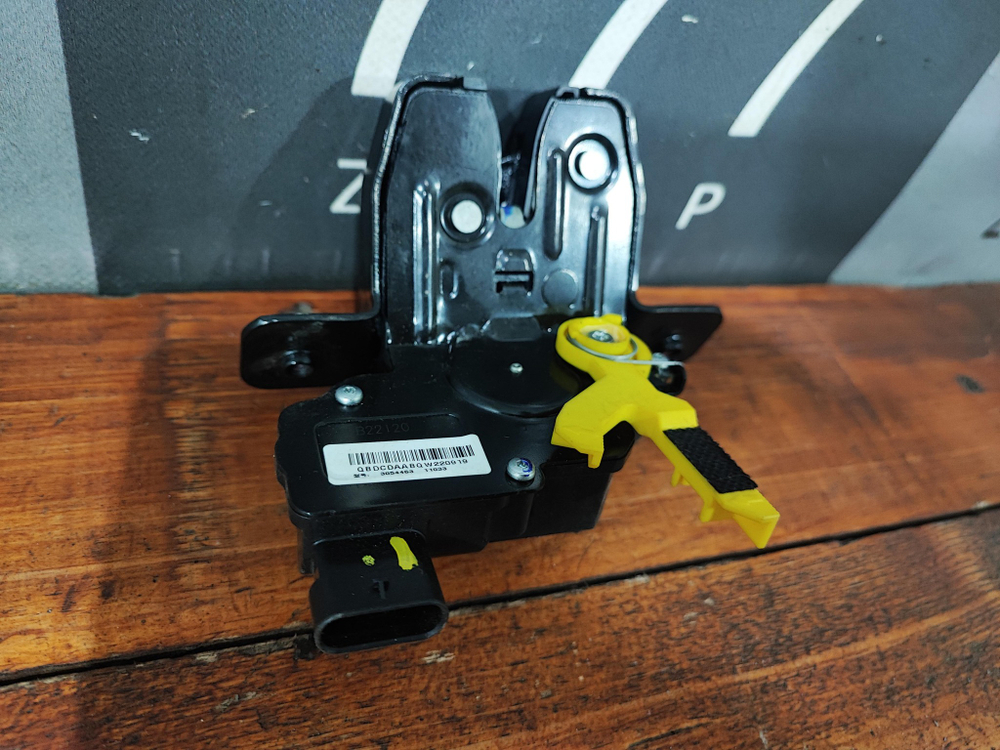 Замок багажника Haval Jolion 21-нв Б/У Оригинал 6305100XNZ01A