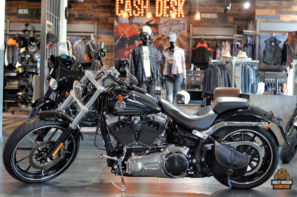 Harley-Davidson Softail Breakout MY15