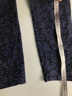 Джинсы Oodji в леопардовые пятнышки маркировка 28-29, на российский 44 размер