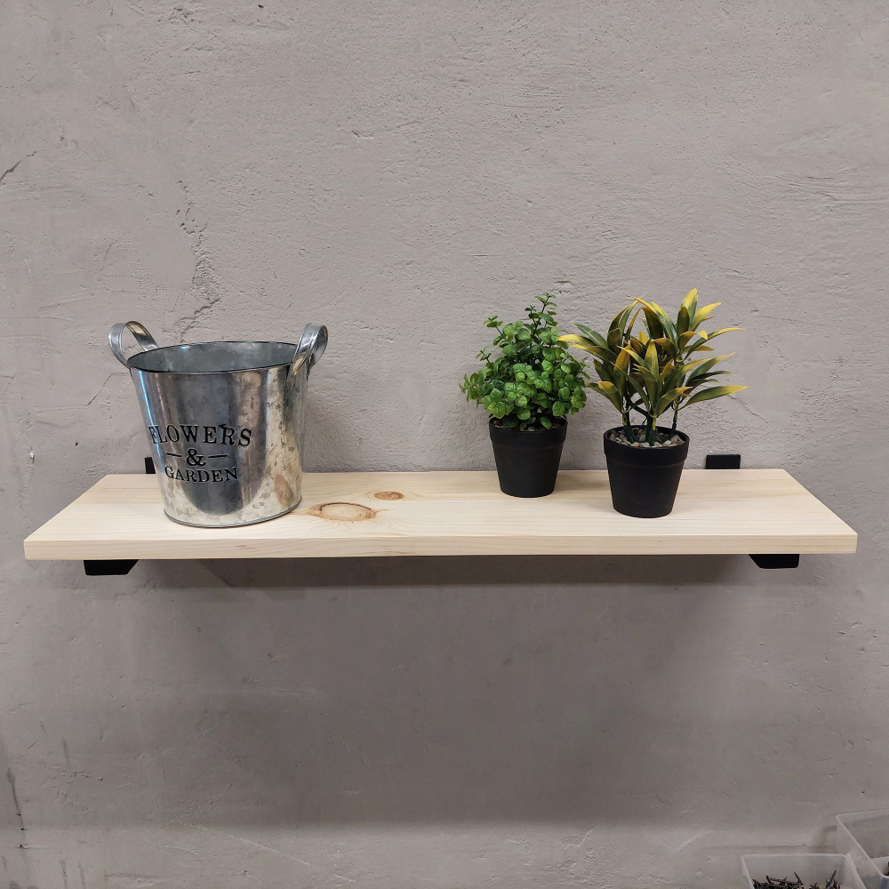 Настенные полки из натурального дерева в стиле Лофт