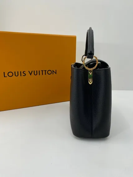 Сумка для женщин Louis Vuitton Capucines BB черный