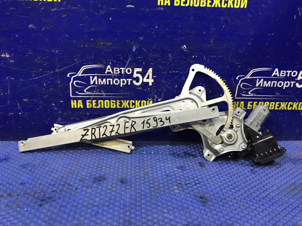 Стеклоподъемник передний правый TOYOTA AVENSIS 2012-2015