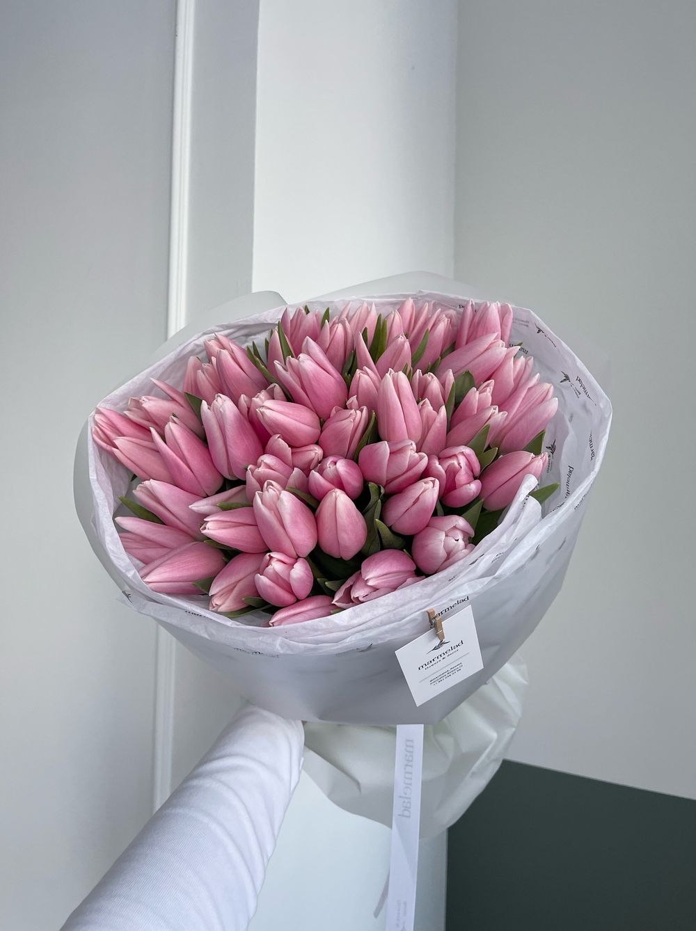 Букет из 51 нежно-розового тюльпана - нет в наличии