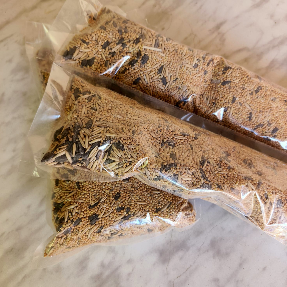 Корм для средних и волнистых попугаев, для птиц экзотических, 1000 гр.