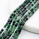 Цоизит куб бусины, размер около 3-3,2 мм, цена за отрезок 19 см (1/2 нити)