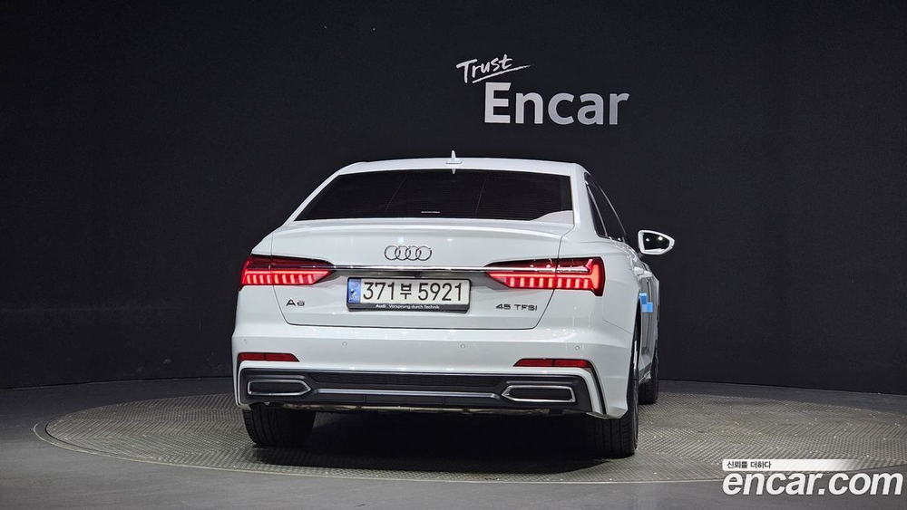 Audi A6 (C8) 45 TFSI Premium (08.2022)