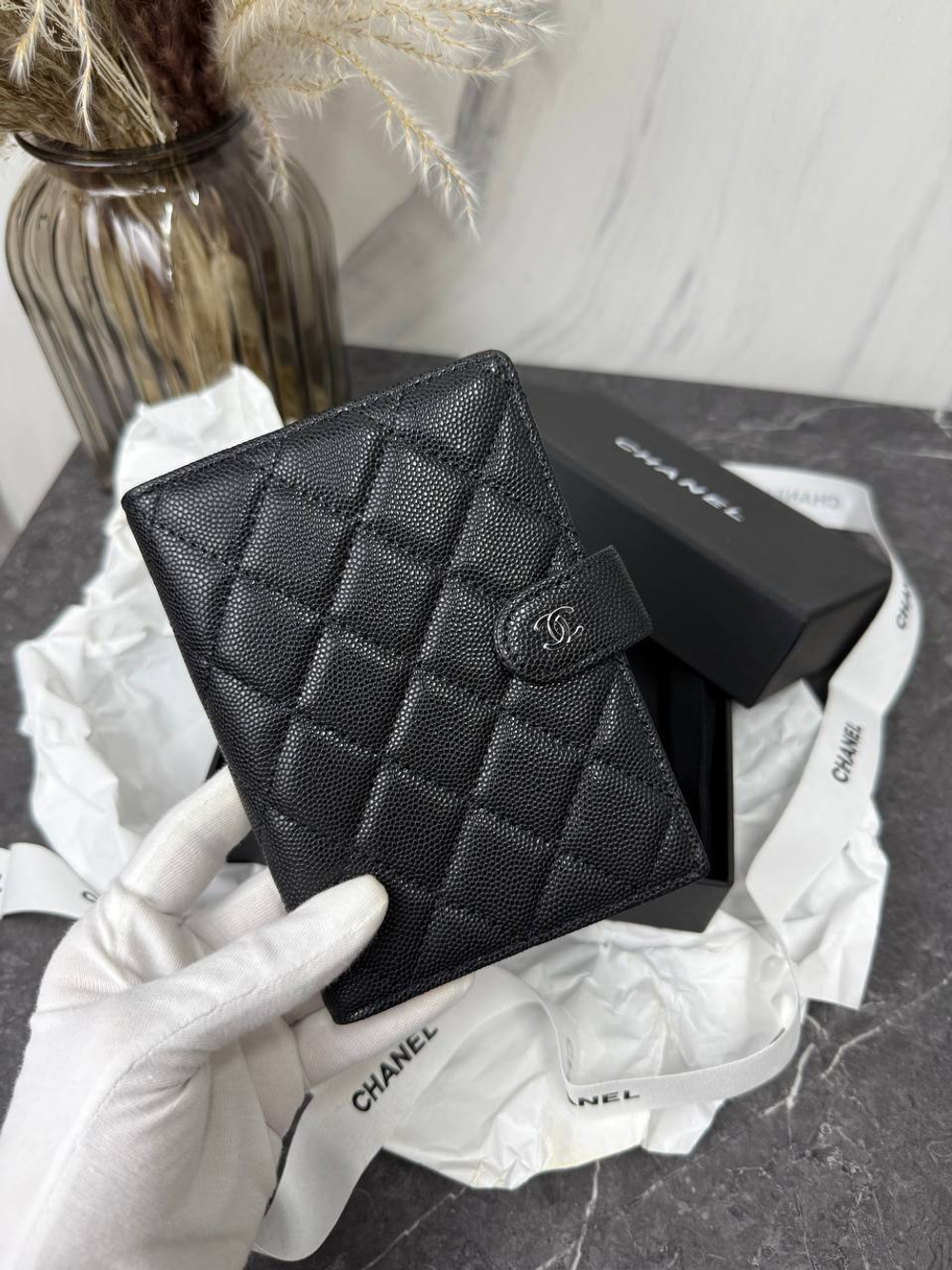 Обложка Chanel
