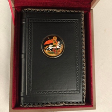 Ежедневник А5 "Георгий Победоносец" (съемная обложка из натуральной кожи) в футляре