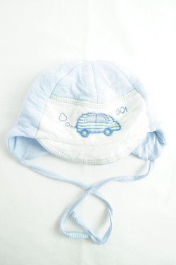 Шапочка с козырьком 0/1 месяц