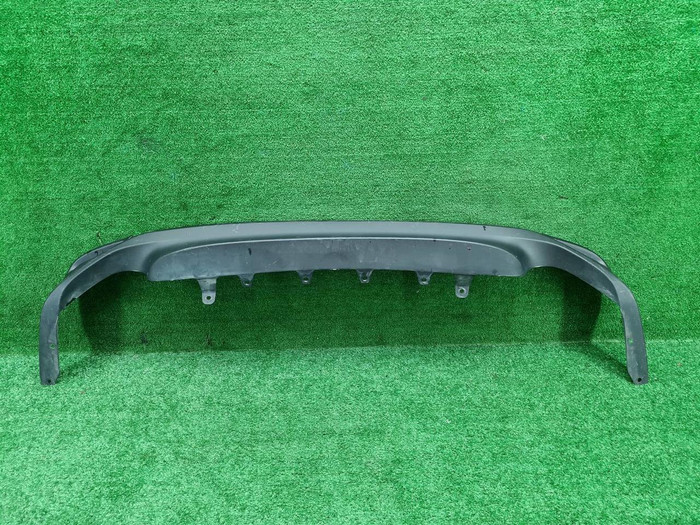 Юбка заднего бампера Toyota Camry xv70 (2017-н.в.)