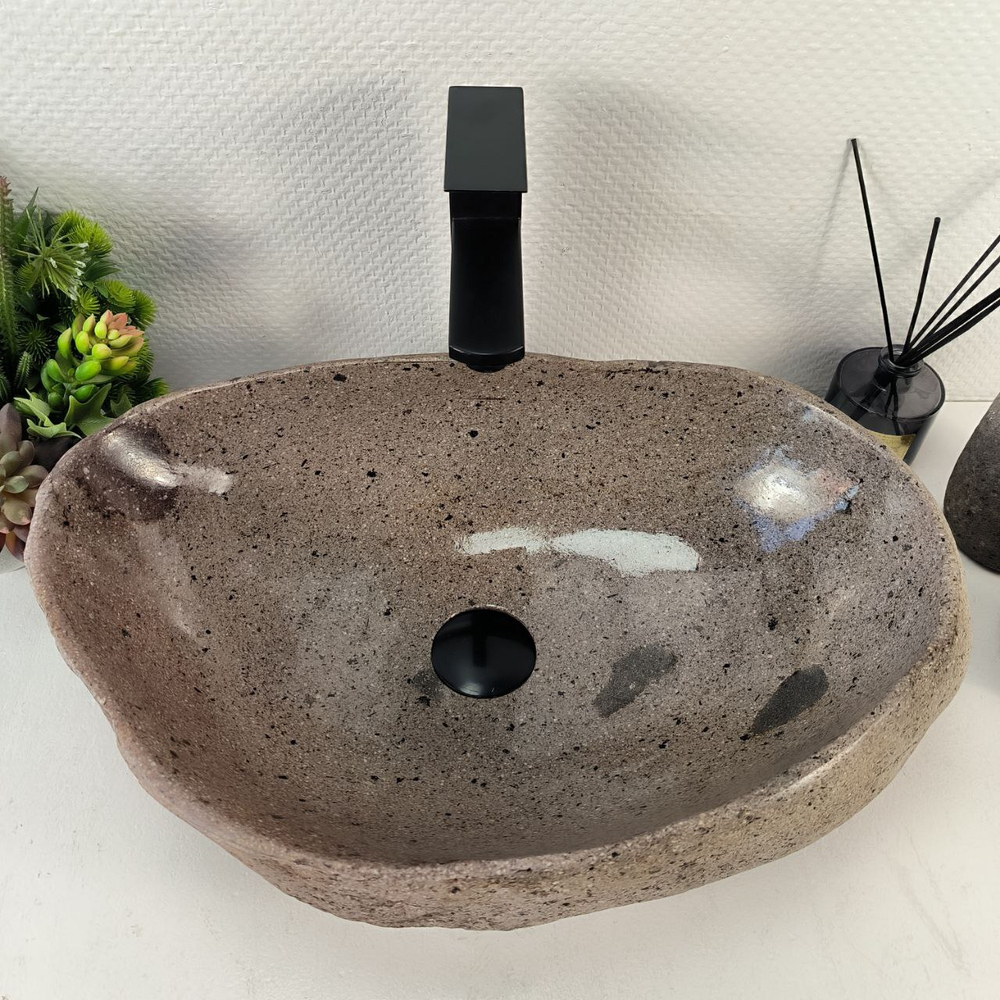 Раковина из речного камня RS-65419 52*35*15 0862