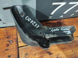 Брызговик передний левый Lada Vesta 15-нв Б/У Оригинал 8450008253