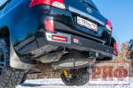 Бампер силовой задний Toyota Land Cruiser 200 2007-2012 с квадратом под фаркоп и фонарями, стандарт РИФ