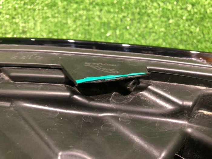 Фара правая Jaguar E-PACE (2017-2021) LED