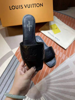 Шлепанцы Louis Vuitton