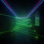 Лазерный лабиринт: 60 лазеров на 7,5 м2