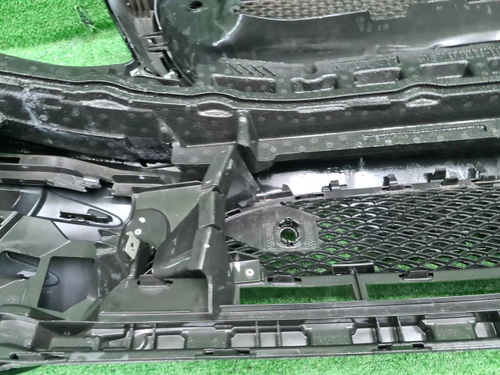 Бампер передний Mercedes E W213 16-21 AMG В сборе