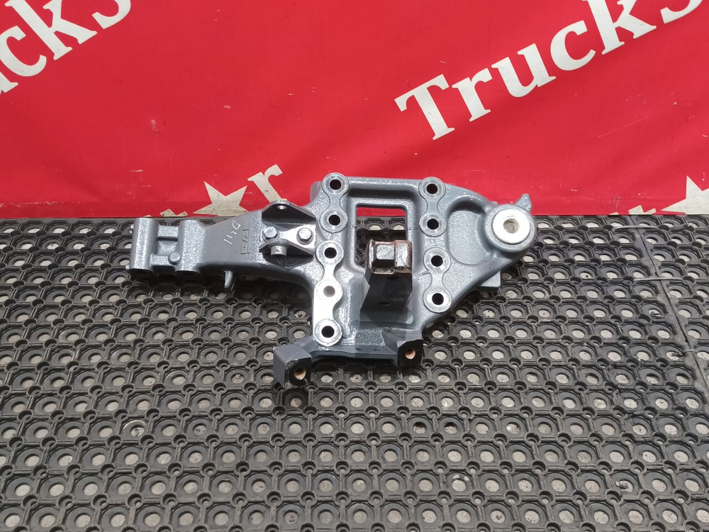 Кронштейн рессоры передней левый 2020г.