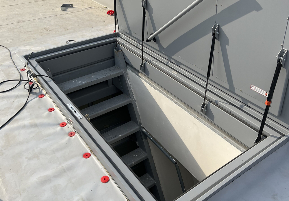 Комплексная поставка материала и монтаж кровли из ПВХ мембраны Производственно-складской комплекс г. Екатеринбург