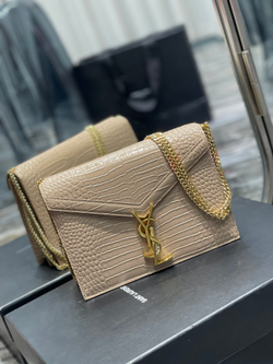 Saint Laurent Cassandra Medium 22 cm