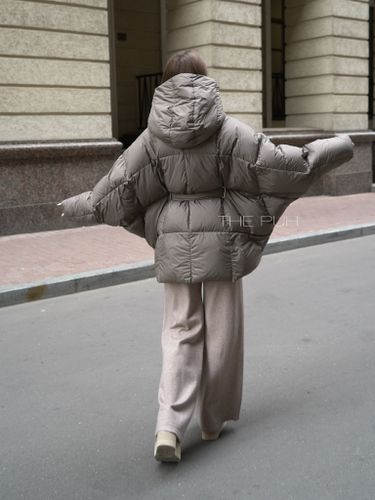 Пуховик летучая мышь в цвете хаки с поясом