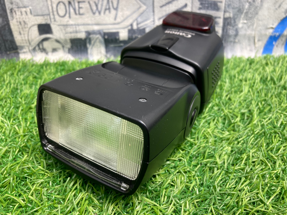 Canon Speedlite 430EX II