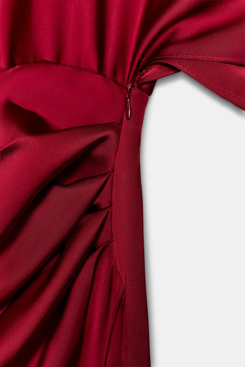 ZARA АТЛАСНОЕ ПЛАТЬЕ МИДИ С КЕЙПОМ, МЯГКИЙ КРАСНЫЙ