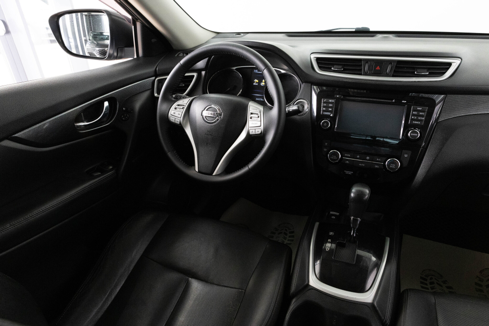 Nissan X-Trail, 2015 год
