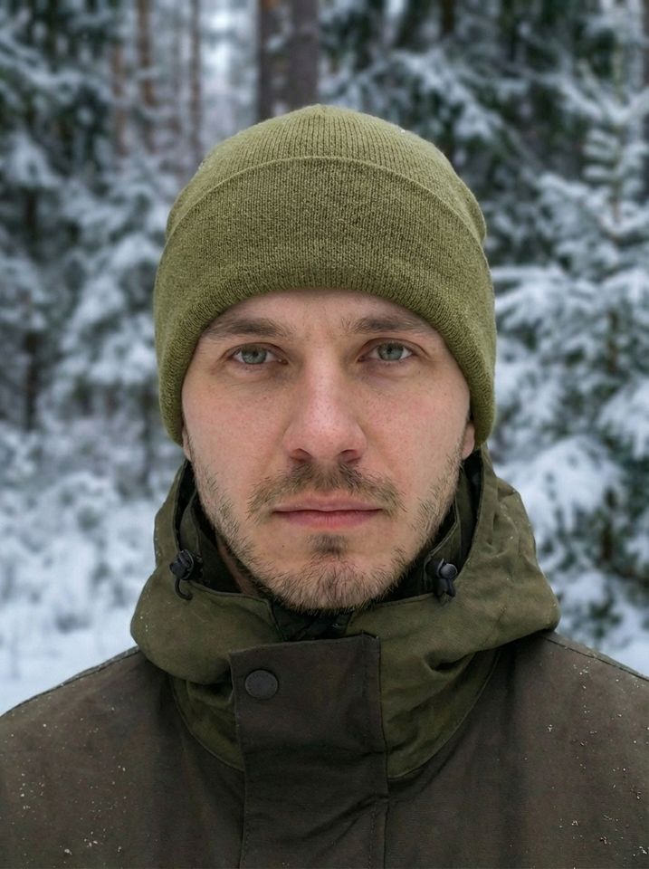 Шапка вязаная на подкладке из флиса (олива)