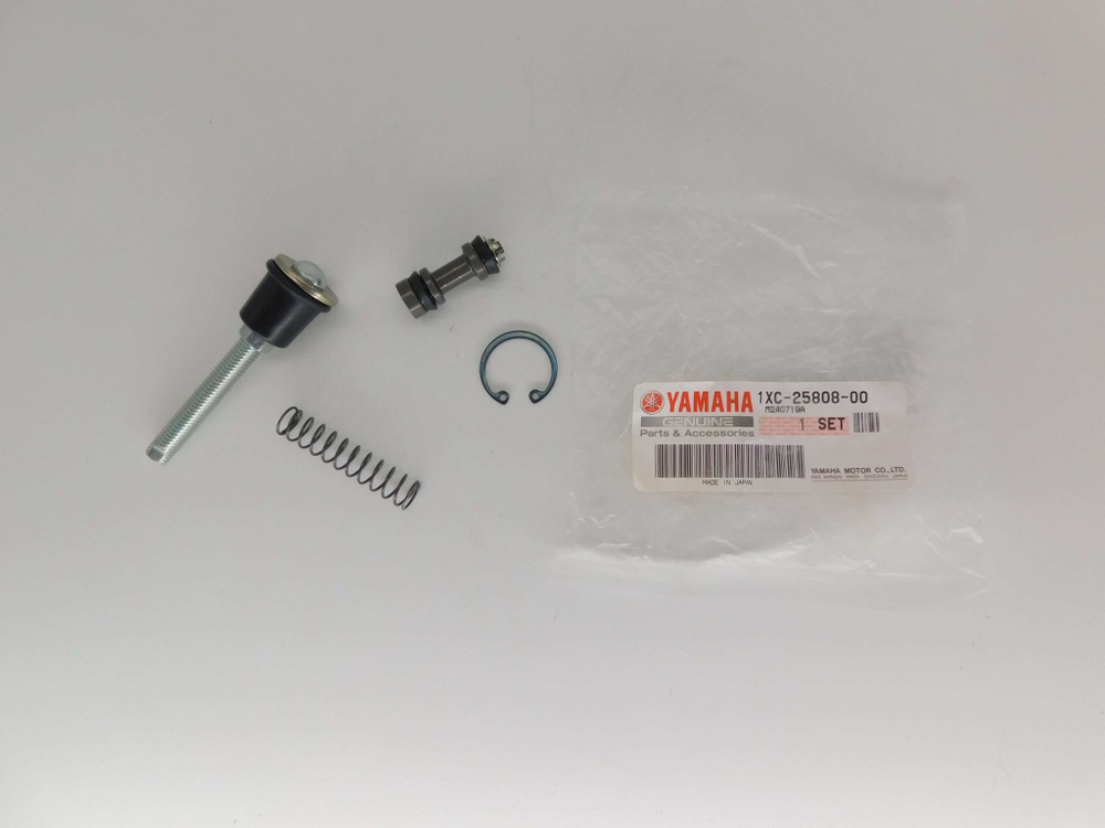 Ремкомплект заднего тормозного цилиндра Yamaha XVS950 XV950 1XC-25808-00-00