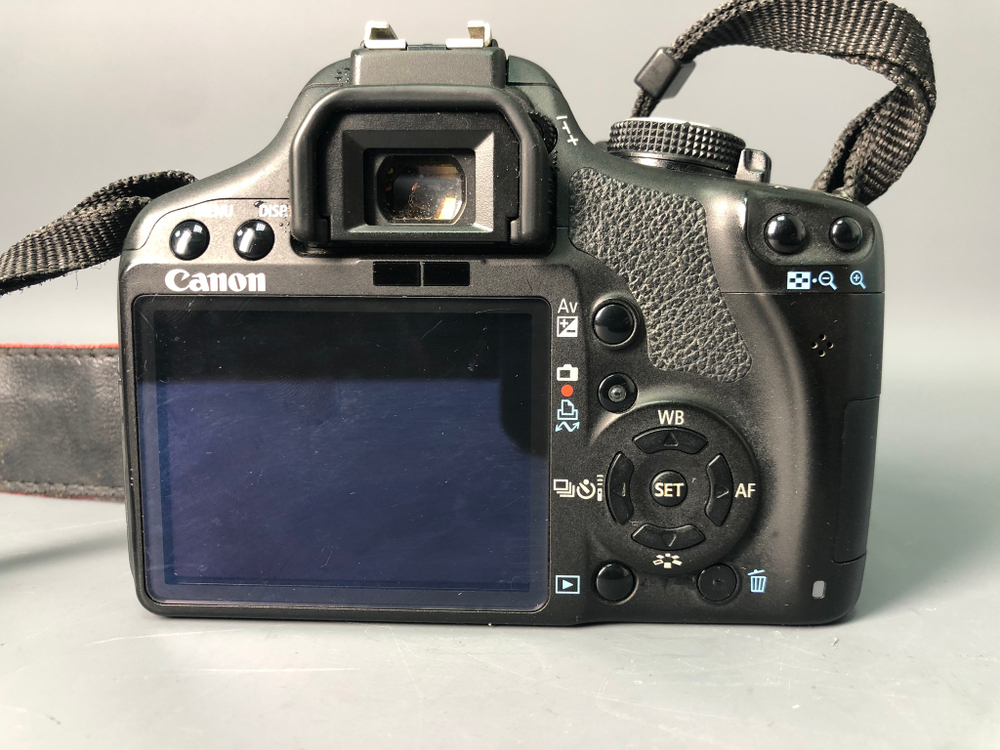 Canon 500D kit 18-55 mm 3.5-5.6, 23800 кадров пробега