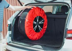 Чехол AutoFlex для хранения автомобильных колес (широкий) размером от 15 до 20, полиэстер 600D, цвет черный/красный, 81300