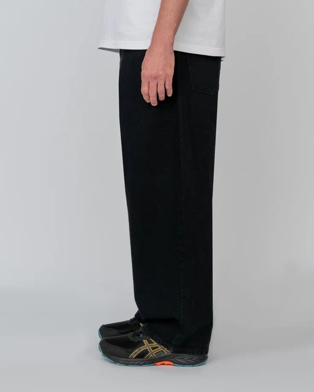 Джинсы Postaments Lucky черные